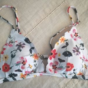 Cupshe Sunny Girl Bikini Top
